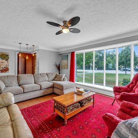 Park Bungalow #4 - Seacliff Beach Suites Leamington Exteriör bild