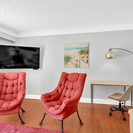Park Bungalow #4 - Seacliff Beach Suites Leamington Exteriör bild