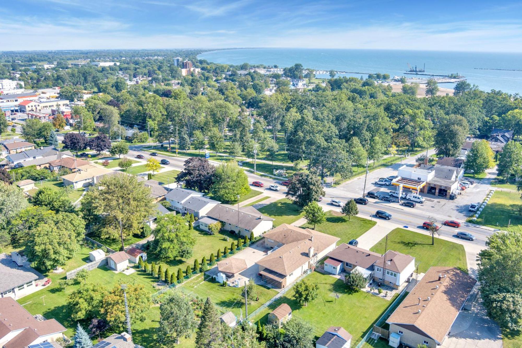 Park Bungalow #4 - Seacliff Beach Suites Leamington Exteriör bild